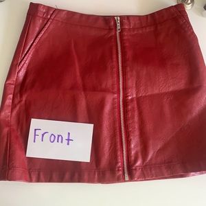 Comme zip red/maroon mini skirt!